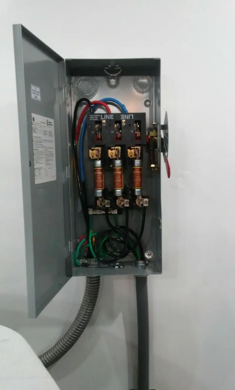Three-phase disconnect switch installed for Smoke Detector Installation in Novi